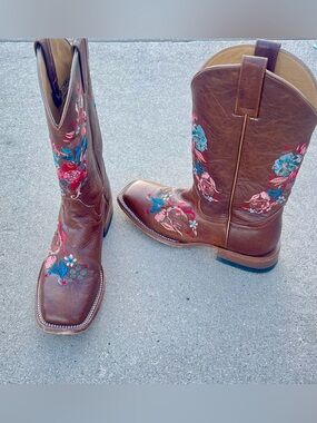 SHYANNE WOMEN'S DELILAH WESTERN BOOTS - BROAD SQUARE TOE 8.5